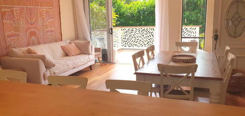 Gold Coast Family Retreat, Beach 1 And Half Kms, Shops, Full Home - Kingaroy Accommodation 1