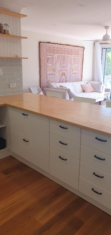 Gold Coast Family Retreat, Beach 1 And Half Kms, Shops, Full Home - Kingaroy Accommodation 2