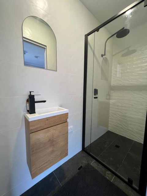 Gold Reef Adelong - Kingaroy Accommodation 1
