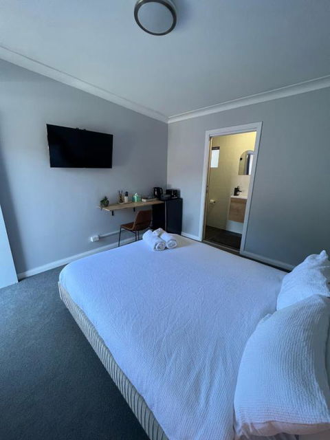 Gold Reef Adelong - Kingaroy Accommodation 2