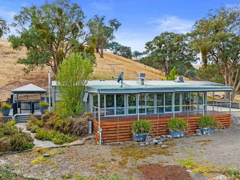 Golden Ash Grove Eco Farm - Kingaroy Accommodation 0