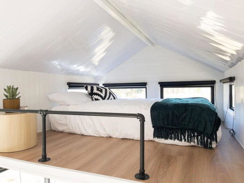 Golden Hill Farmstay By Tiny Away - Kingaroy Accommodation 3