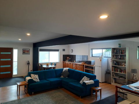 GOLDFIELDS STUDIO APARTMENT, Beaconsfield - Fully Self-contained, Air-conditioning - Kingaroy Accommodation 2