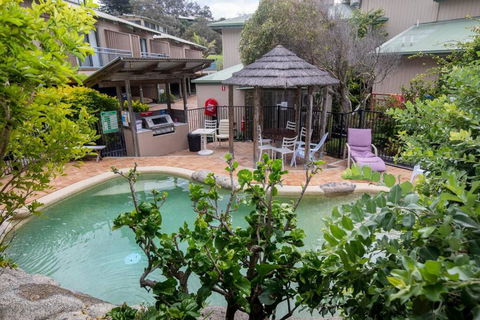 GORGEOUS STUDIO + 100M TO BEACH + POOL - Kingaroy Accommodation 1