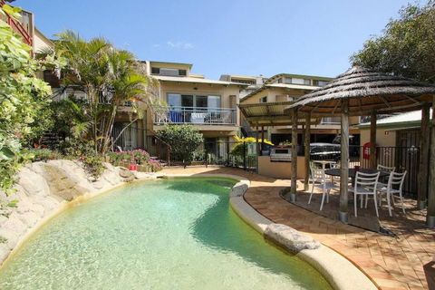 GORGEOUS STUDIO + 100M TO BEACH + POOL - Kingaroy Accommodation 3