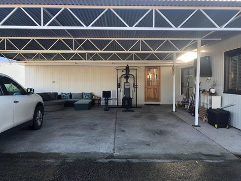 Guesthouse On Grant Street - Kingaroy Accommodation 3