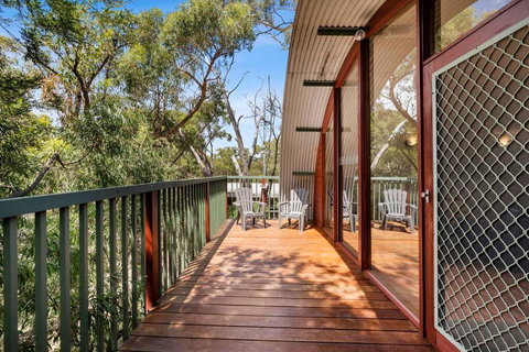 Halls Gap Hideaway - Kingaroy Accommodation 3