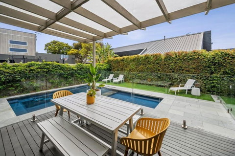 Haven Beach House - Kingaroy Accommodation 1