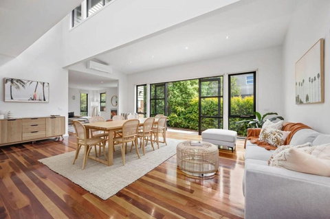 Haven Beach House - Kingaroy Accommodation 0