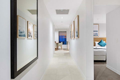 GUARANTEED OCEAN VIEW - Level 16 And Up - Soul Surfers Paradise - Self Contained &Privately Managed - Kingaroy Accommodation 1