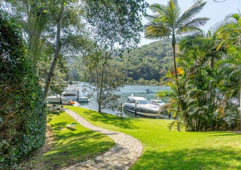 Hidden Beauty - Waterfront - Kingaroy Accommodation 0