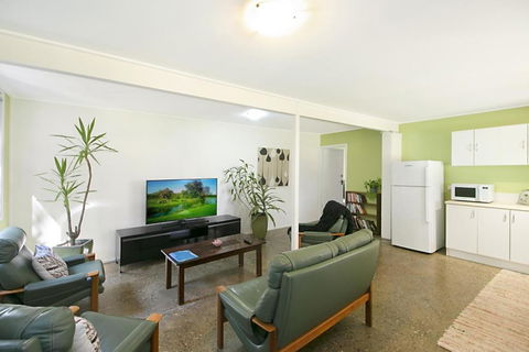 HideAway - Tweed Coast Holidays - Kingaroy Accommodation 1