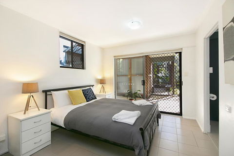 HideAway - Tweed Coast Holidays - Kingaroy Accommodation 0