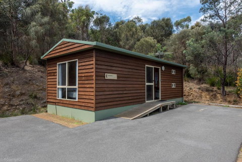 Hobart Bush Cabins - Kingaroy Accommodation 1