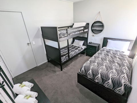 Homestead Motor Inn & Apartments - Kingaroy Accommodation 2