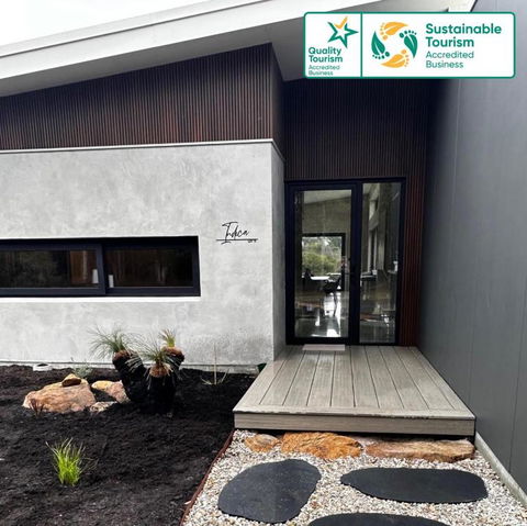 INDICA HEMP HOUSE - Multi Award Winning-Luxury-Eco Designed House-lake Views-hot Tub-Cinema - Kingaroy Accommodation 0