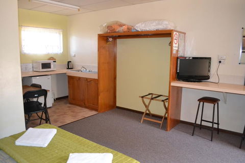 Affordable Gold City Motel - Kingaroy Accommodation 3
