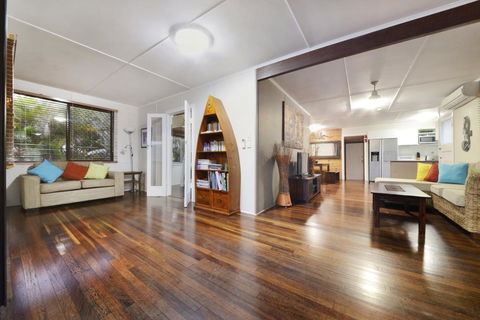 Airlie Getaway - Airlie Beach - Kingaroy Accommodation 0