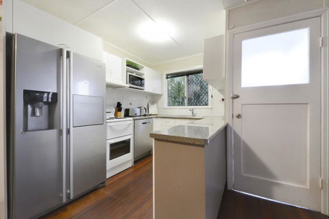 Airlie Getaway - Airlie Beach - Kingaroy Accommodation 2