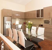Albany Waves - Kingaroy Accommodation
