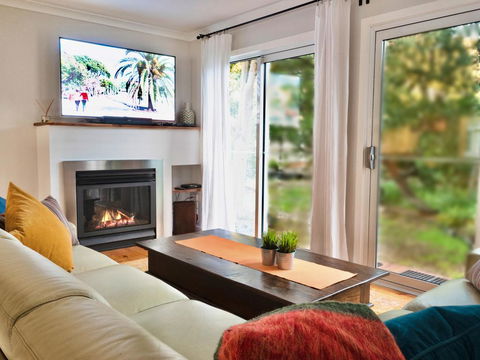 Alice's Palace, 2-minute Walk To Lifeguard Patrolled Surf Beach - Kingaroy Accommodation 1