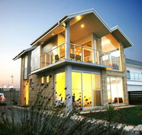 Aloha Beachfront Port Fairy - Kingaroy Accommodation
