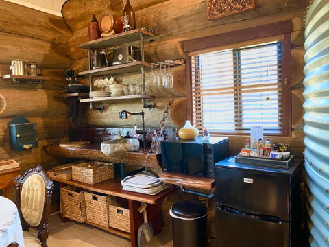 Amarina Farm Stay And Gardens - Kingaroy Accommodation 3