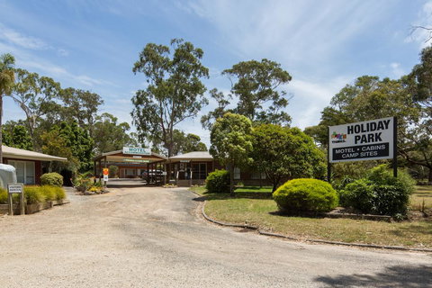 Amaze N Things Holiday Park & Motel - Kingaroy Accommodation 0