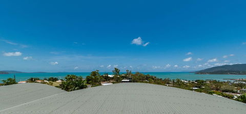 Ambience Of Airlie - Airlie Beach - Kingaroy Accommodation 2