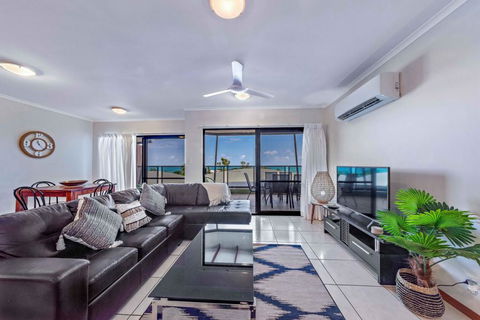 Ambience Of Airlie - Airlie Beach - Kingaroy Accommodation 0
