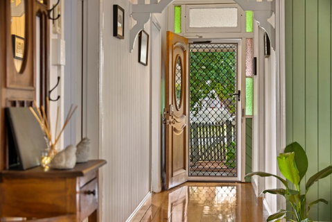 Ambiente Cottage - Pet And Family Friendly - Kingaroy Accommodation 1