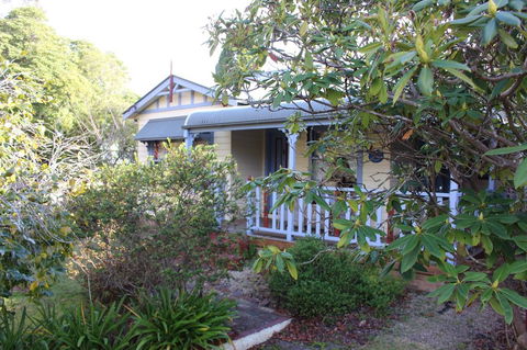 Ambrose Cottage Front Apartment - Kingaroy Accommodation 1