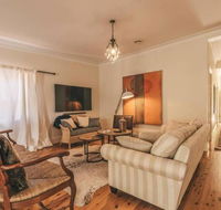 Ambrose On Byng - Central Location w/ 2 Bathroom - Kingaroy Accommodation