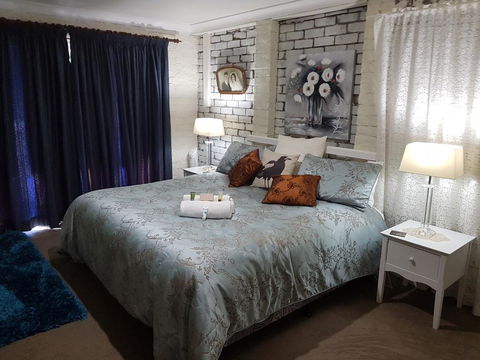 Amore Casa Tenterfield - Kingaroy Accommodation 3