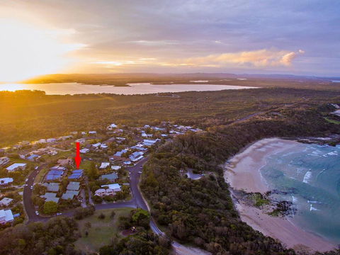 Angourie Blue 7- Stroll To Surfing Beaches. - Kingaroy Accommodation 0