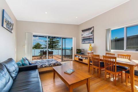 Angourie Blue Unit 2 - Kingaroy Accommodation 3