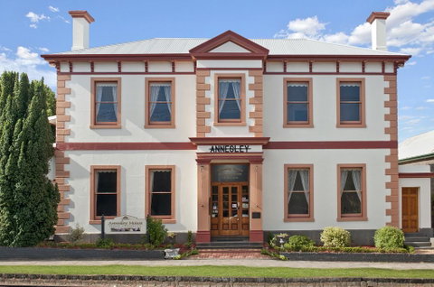 Annesley House - Kingaroy Accommodation 0