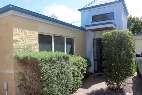Annie's Place - Kingaroy Accommodation 0