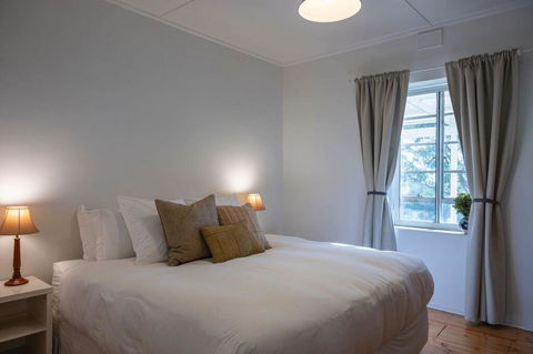 Antechamber Bay Retreats - Kingaroy Accommodation 2