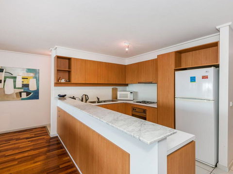APARTMENT 10 PACIFIC APARTMENTS - FREE WIFI! - Kingaroy Accommodation 2