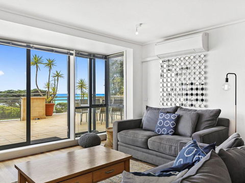 APARTMENT 12 PACIFIC APARTMENTS- Across From The Pier - Kingaroy Accommodation 2
