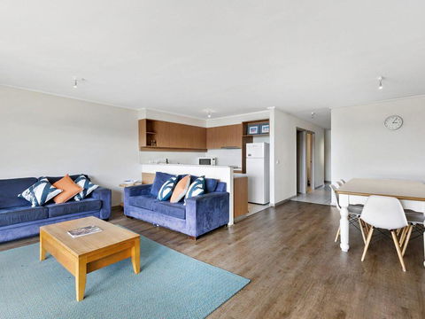 APARTMENT 29 PACIFIC APARTMENTS - Grand Escape With Ocean Views - Kingaroy Accommodation 3