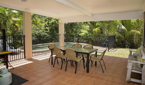 Apollo Jewel Beachfront Apartments - Kingaroy Accommodation 2