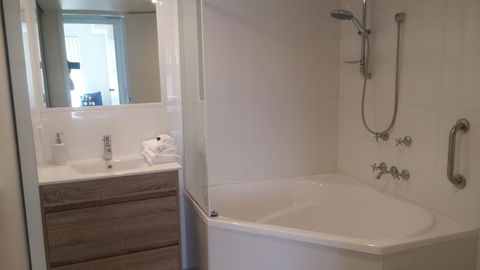 Apollo Luxury Apartments - Kingaroy Accommodation 1