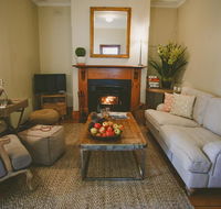 Apple Cottage Orange NSW - Kingaroy Accommodation