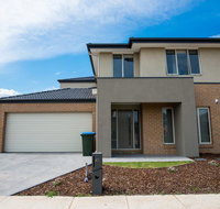 Apple House Point Cook - Kingaroy Accommodation