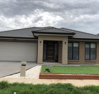 Apple House Upper Point Cook - Kingaroy Accommodation