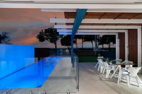 Arlington Beach House - Kingaroy Accommodation 3