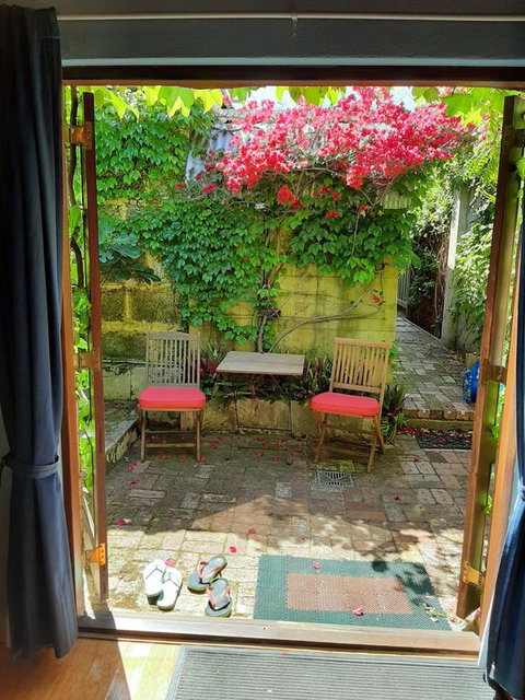 Art & Garden Retreat - Kingaroy Accommodation 3