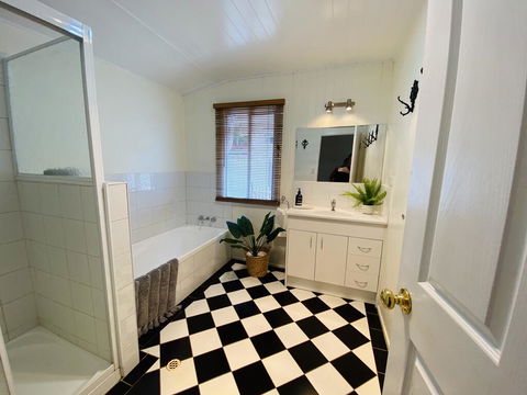 Ashbrooke Cottage - Kingaroy Accommodation 1